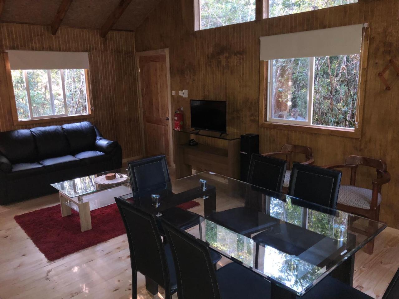 Holiday home Nutrias Patagonicas Puelo River